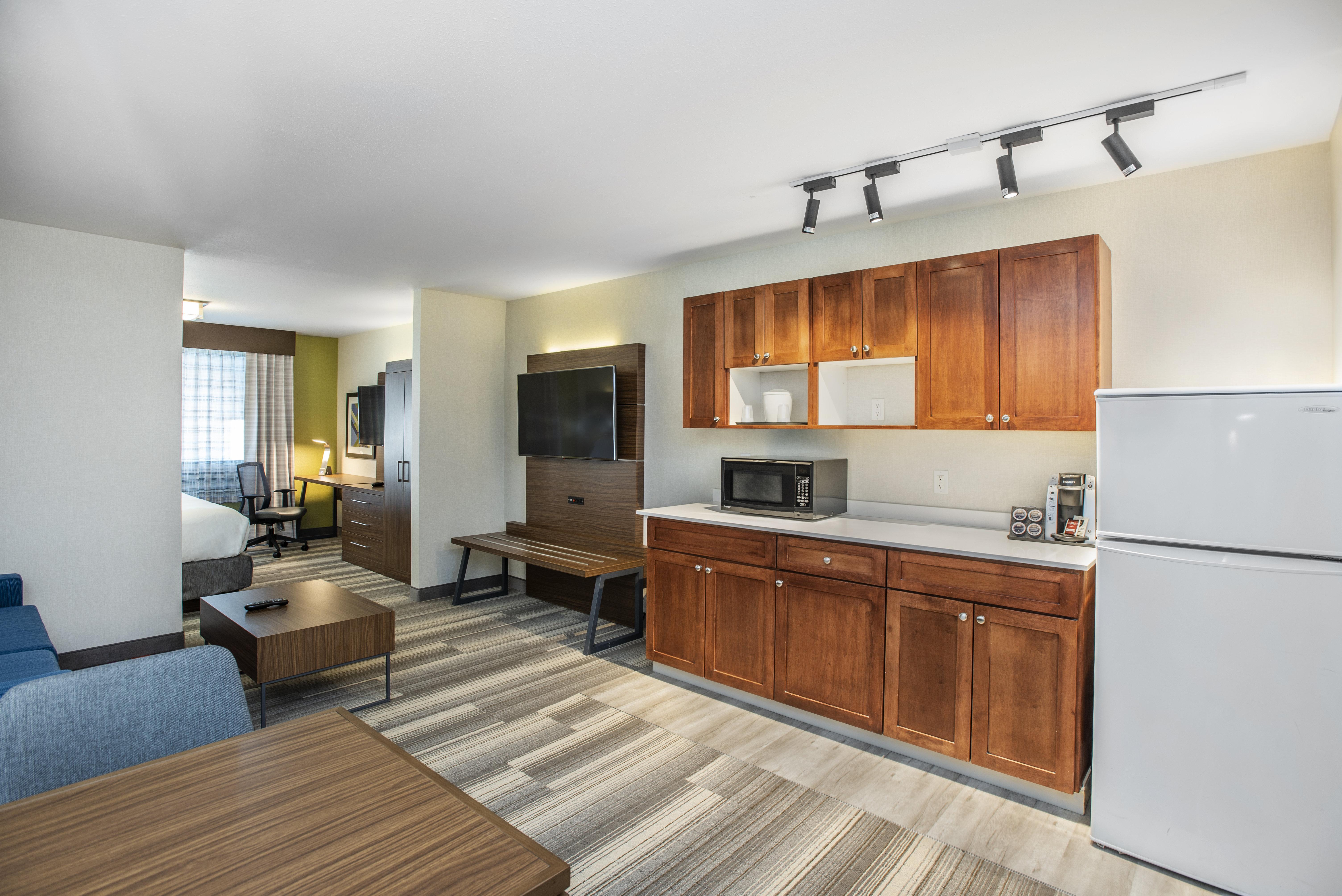 Holiday Inn Express & Suites Medicine Hat By Ihg Экстерьер фото