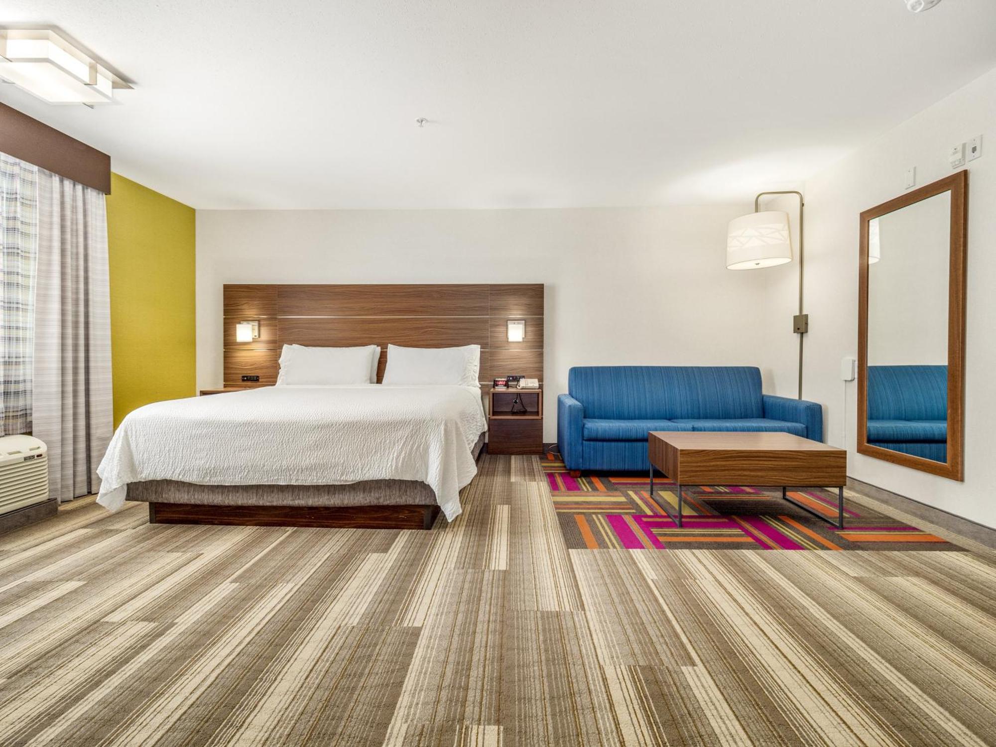 Holiday Inn Express & Suites Medicine Hat By Ihg Экстерьер фото